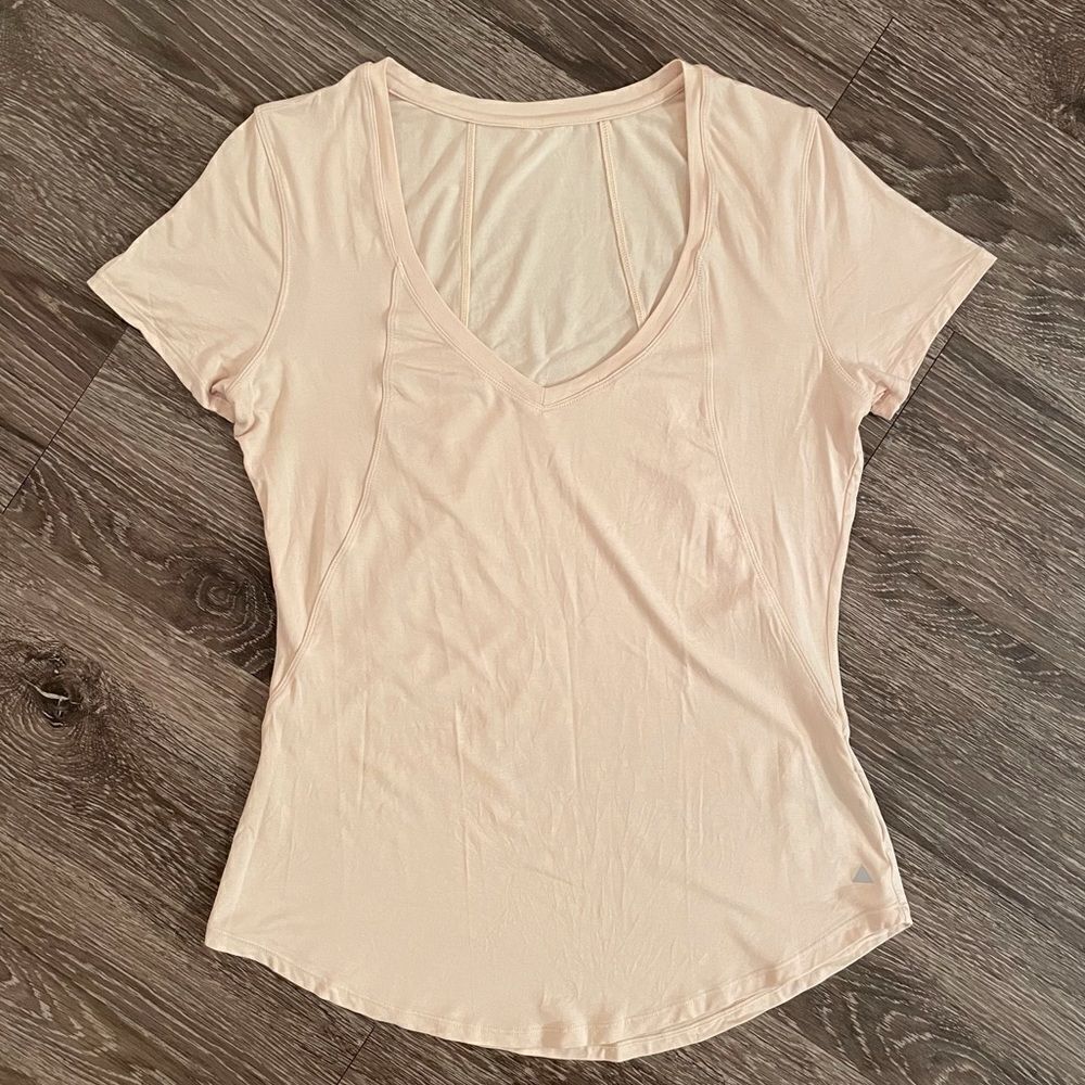Balance athletica v neck nwot